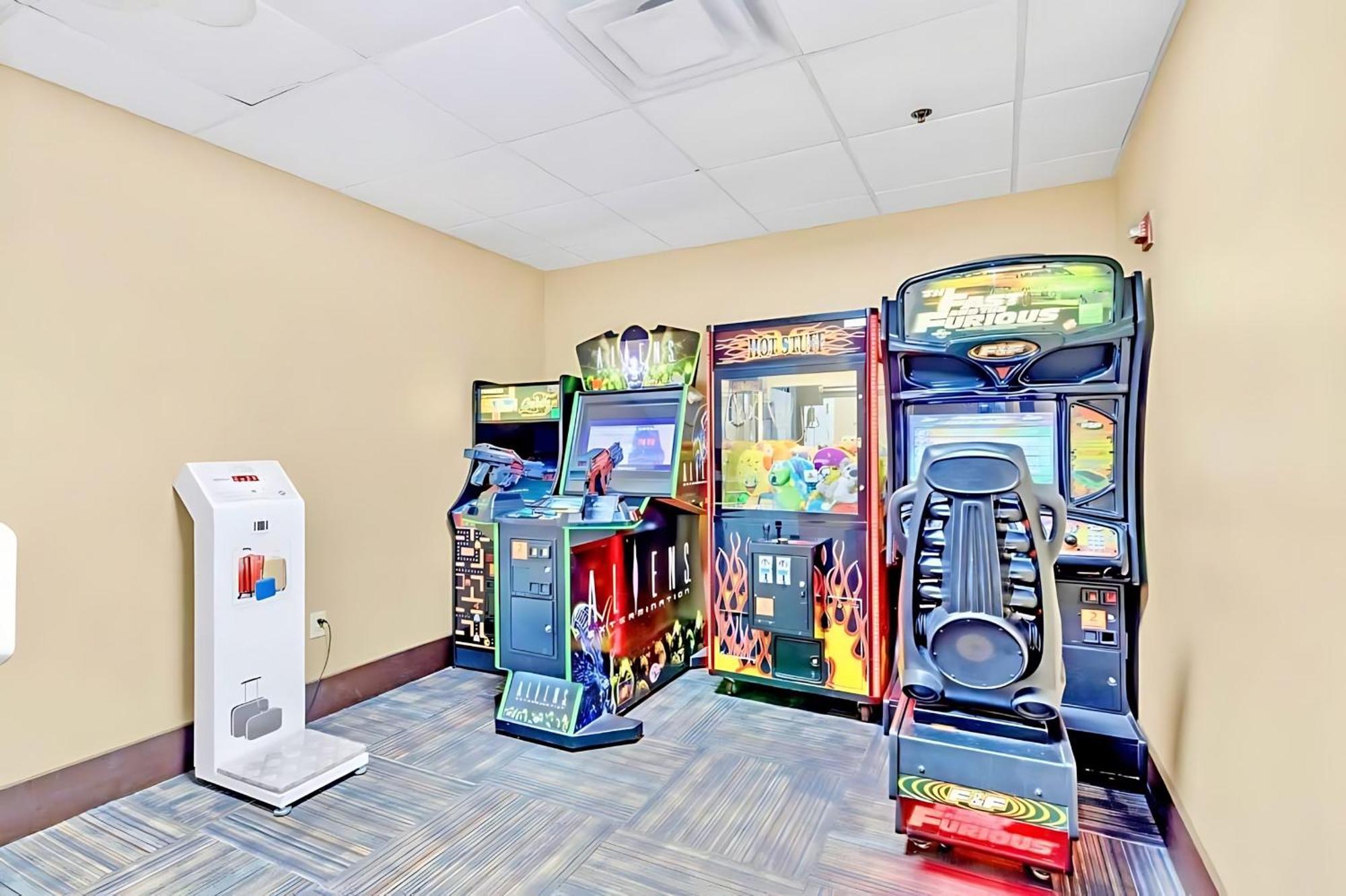 1Br Apartment Near Disney W Pool Hot Tub Arcade Orlando Bagian luar foto