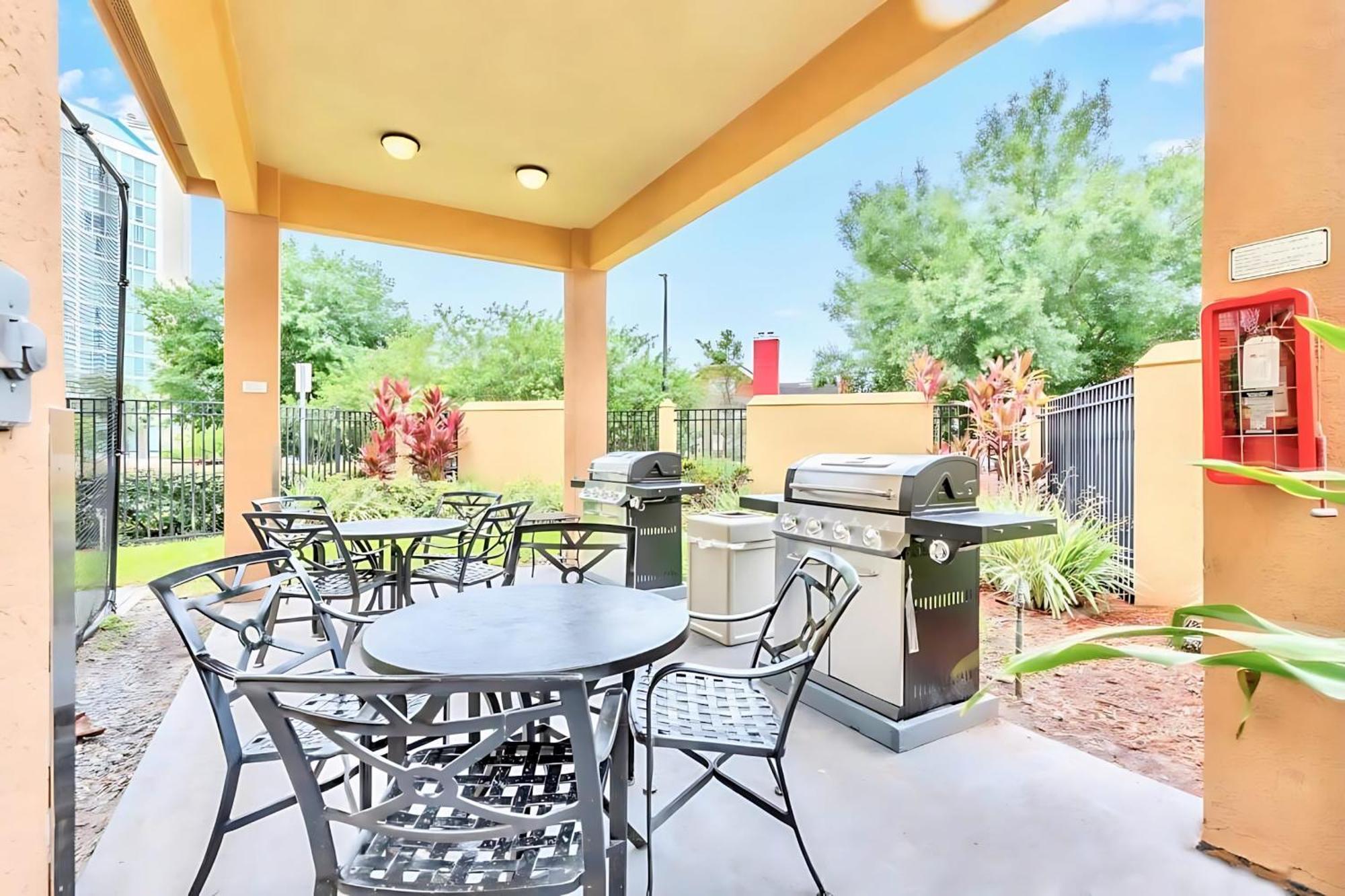 1Br Apartment Near Disney W Pool Hot Tub Arcade Orlando Bagian luar foto